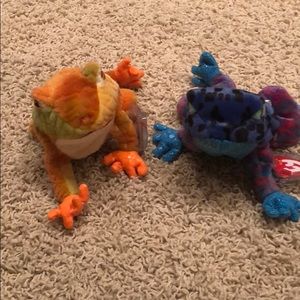 Beanie Baby frogs - new with tags